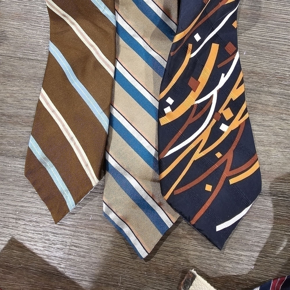 Lot of 3 vintage silk Men's Ties